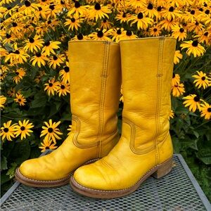 Vintage banana frye campus boots (for an athletic calf!)